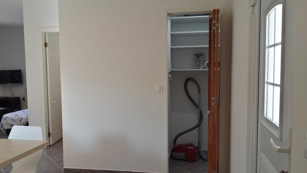 Abba Apartment Sveti Lovreč Pazenatički エクステリア 写真